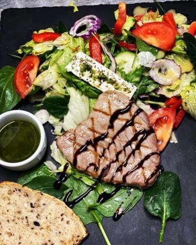 Restauracja I Izba Rybacka W Krainie Wygaslych Wulkanow *